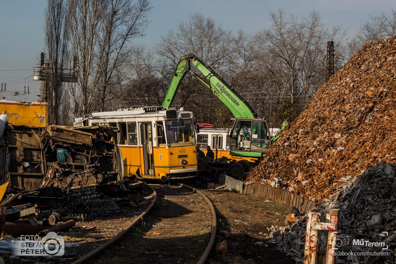 Illustration for article titled Seeing Your Daily Ride Getting Scrapped Is An Emotional Rollercoaster